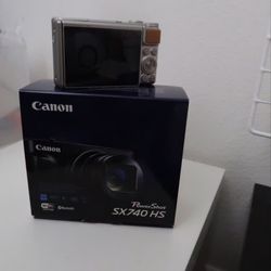 Canon SX740 HS - Silver