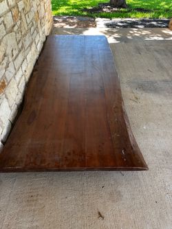 Large leaf walnut tabletop