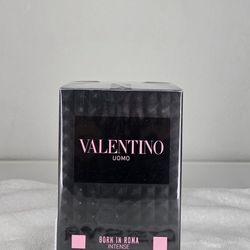 Valentino   Uomo Born in Roma Intense Eau de Parfum Brand New For A Great Price 