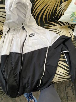 Nike Wind Breaker