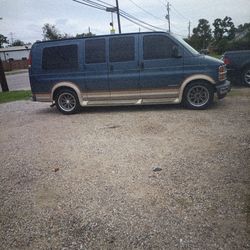 1999 Chevrolet Express