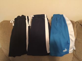 Boys Size 7/8 Athletic Shorts in EUC. Smoke Free Home. Children's Place and Puma