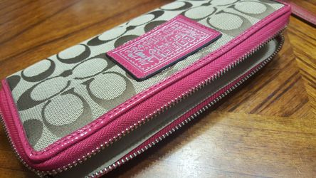 COACH Accordion Zip Wallet In Signature Coated Canvas With Leather Stripe