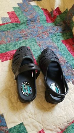 Sketchers shoes size 7
