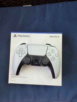 PS5 Controller + Media Remote