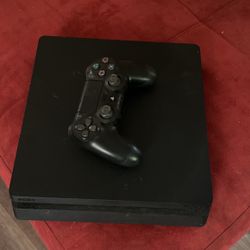 Black PS4 