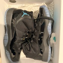 Size 5Y Jordan 11 Gammas