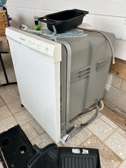 Frigidaire dishwasher24”