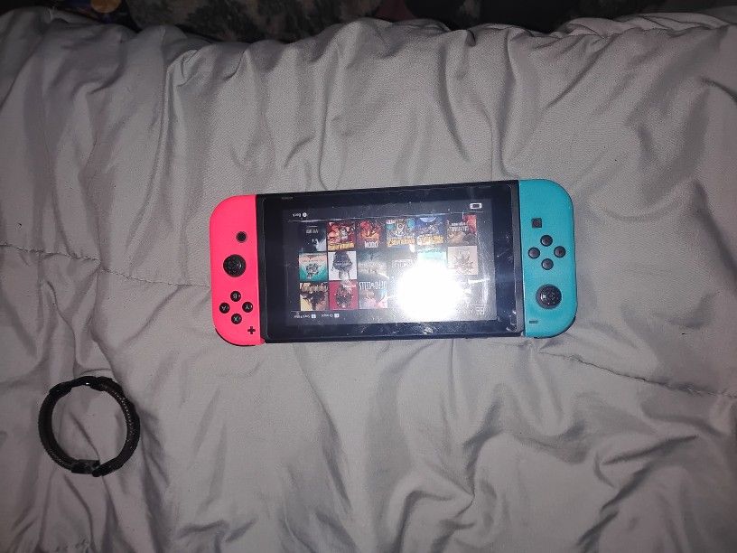 Nintendo Switch 