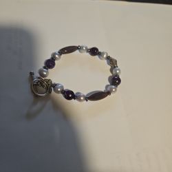 Handmade 7.5" Pearl, Cracked Agate, Reflective Glass Beaded Bracelet