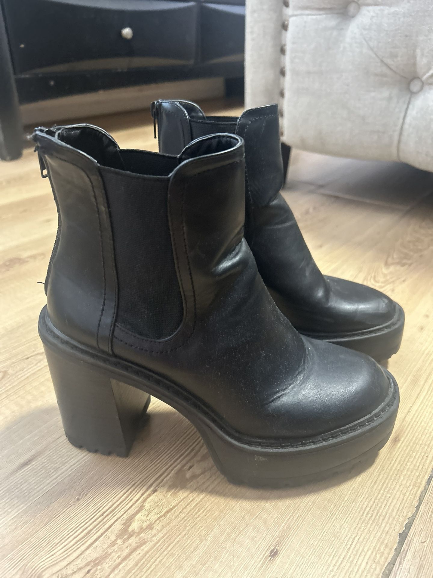 Steve Madden boots