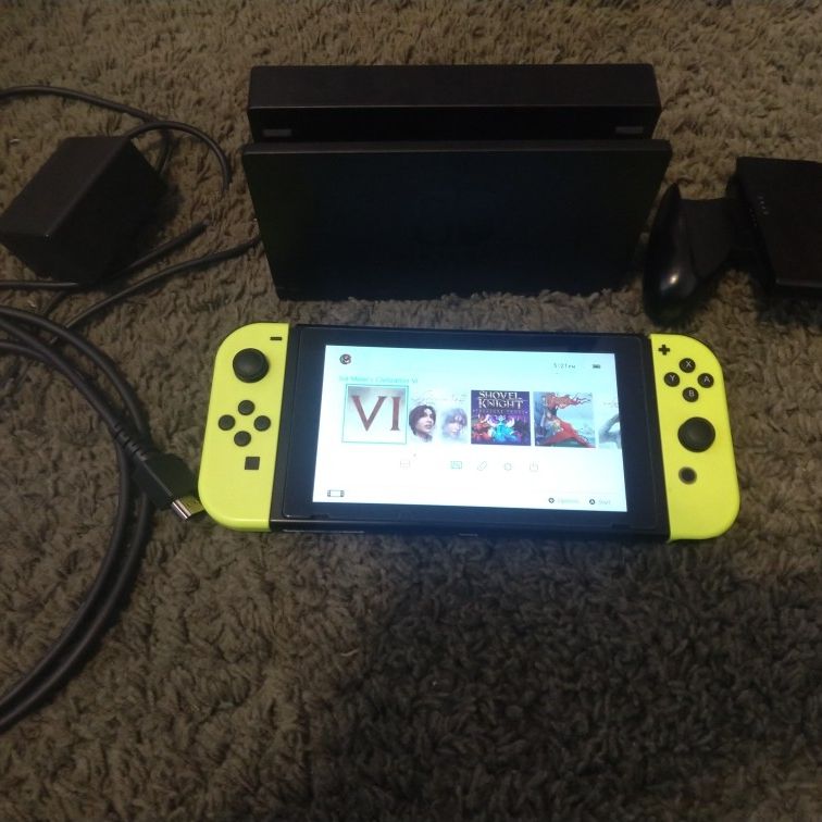 Nintendo Switch Console
