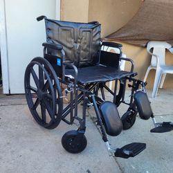 MEDLINE OVERSIZED WHEELCHAIR 24" WIDTH ELEVATED LEGREST CAPACITY 450 LBS HEAVY DUTY