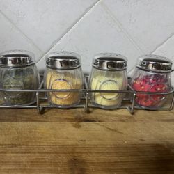 Melissa And Doug Seasoning shakers 