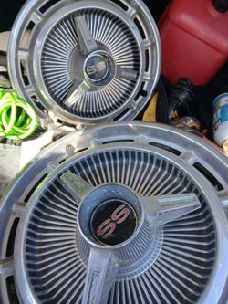 14 Inch Hubcap S S NICE CONDITION 