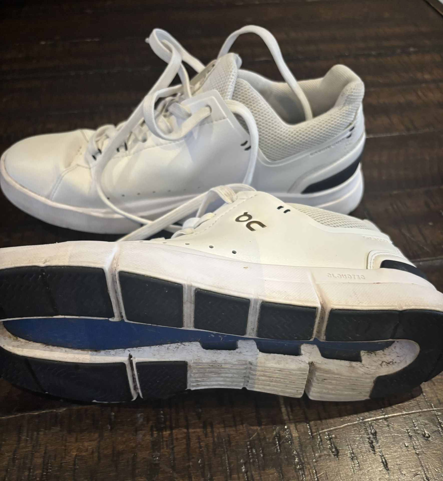 On Tennis The Roger Advantage in very good condition