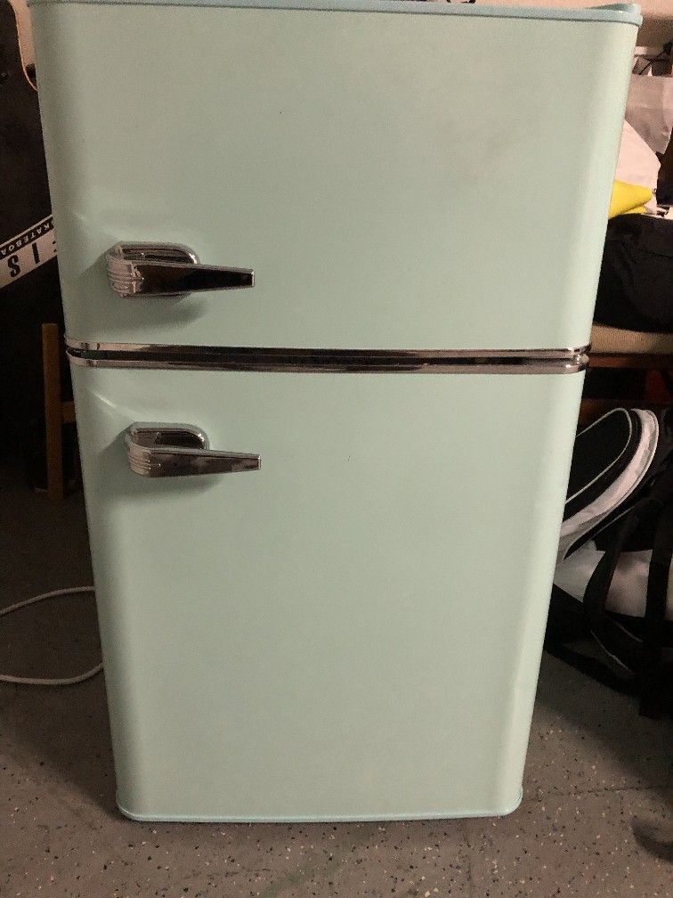 Insignia Mini Fridge