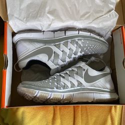 Men Nike Shoes Size 10