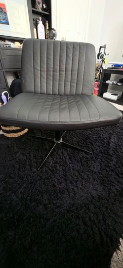 Super wide office chair