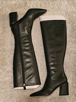 Stuart Weitzman Boots Size 7