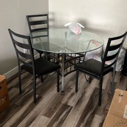 glass dining room table 