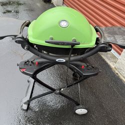 Weber BBQ Barbecue Q 1200 With Collapsible Stand