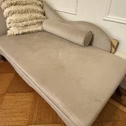 63” Velvet Chaise Lounge