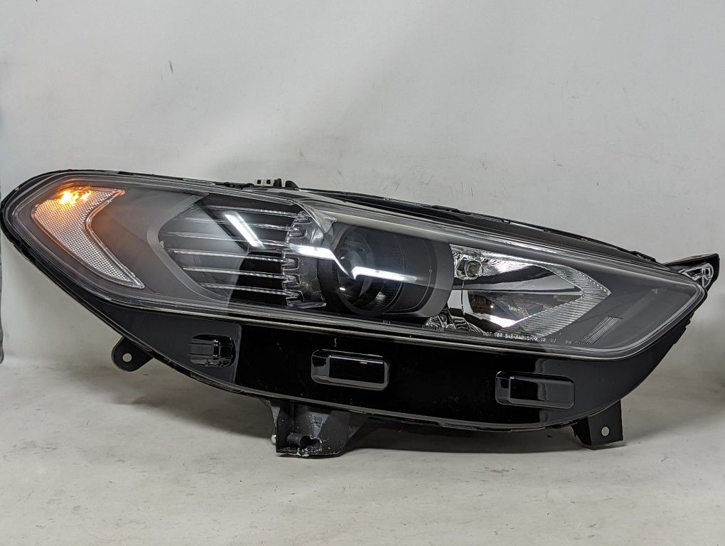2013-2016 Ford Fusion Aftermarket Headlights