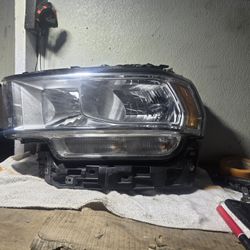 2019 2024 dodge ram2(contact info removed) driver oem halogen headlight 