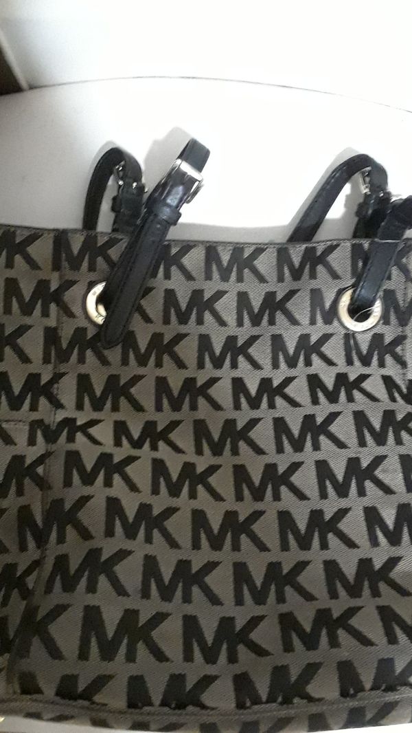 Real Michael Cole Hand Bag For In Providence Ri Offerup