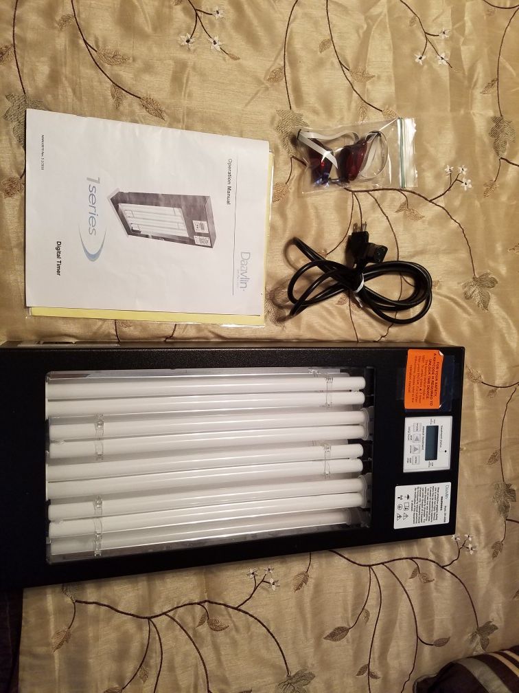 Daavlin phototherapy Series-1 light box