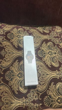 Galaxy watch FE opened never used