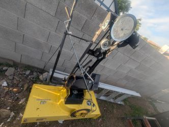 John Deere 44-inch snowblower