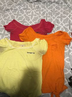 Hollister small tops -