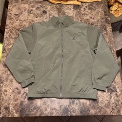 Nike Air Jordan Windbreaker Jacket Undefeated Green Men’s Medium FV7299-222