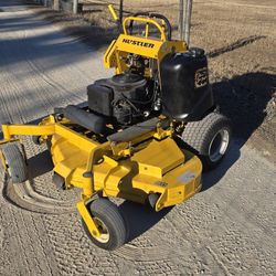 Hustler Super S Stander Zero Turn 60 Inch Commercial Zero Turn