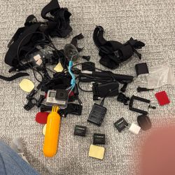 Go Pro 4 With Accessories Take All