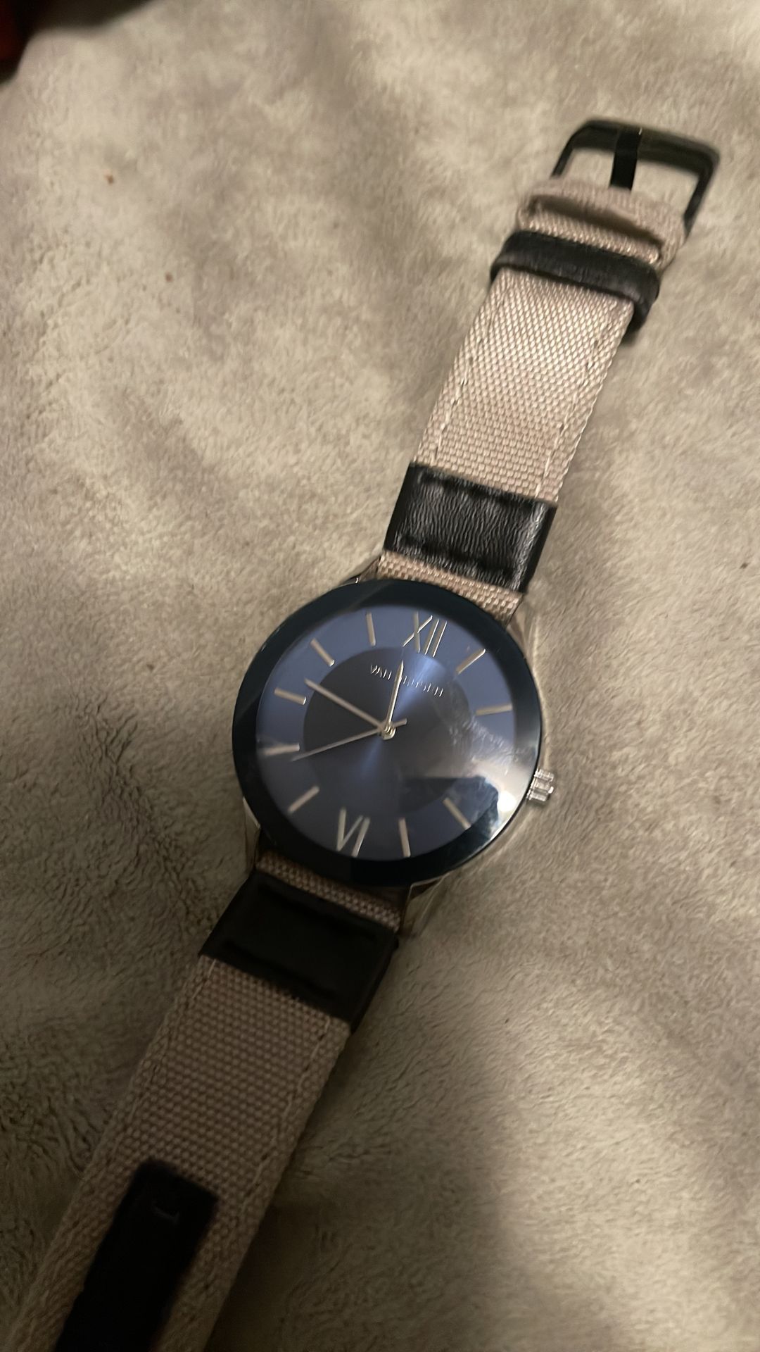 Van heusen watch