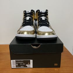Jordan 1 Mid Metallic Gold 