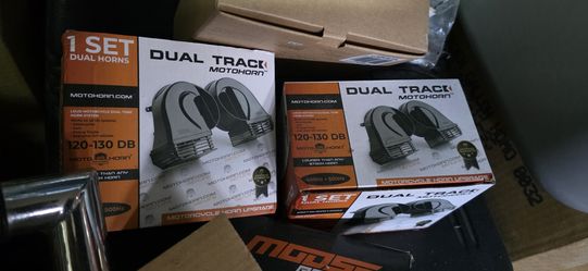 Dual Track Motohorn Black Brand New In Sealed Box