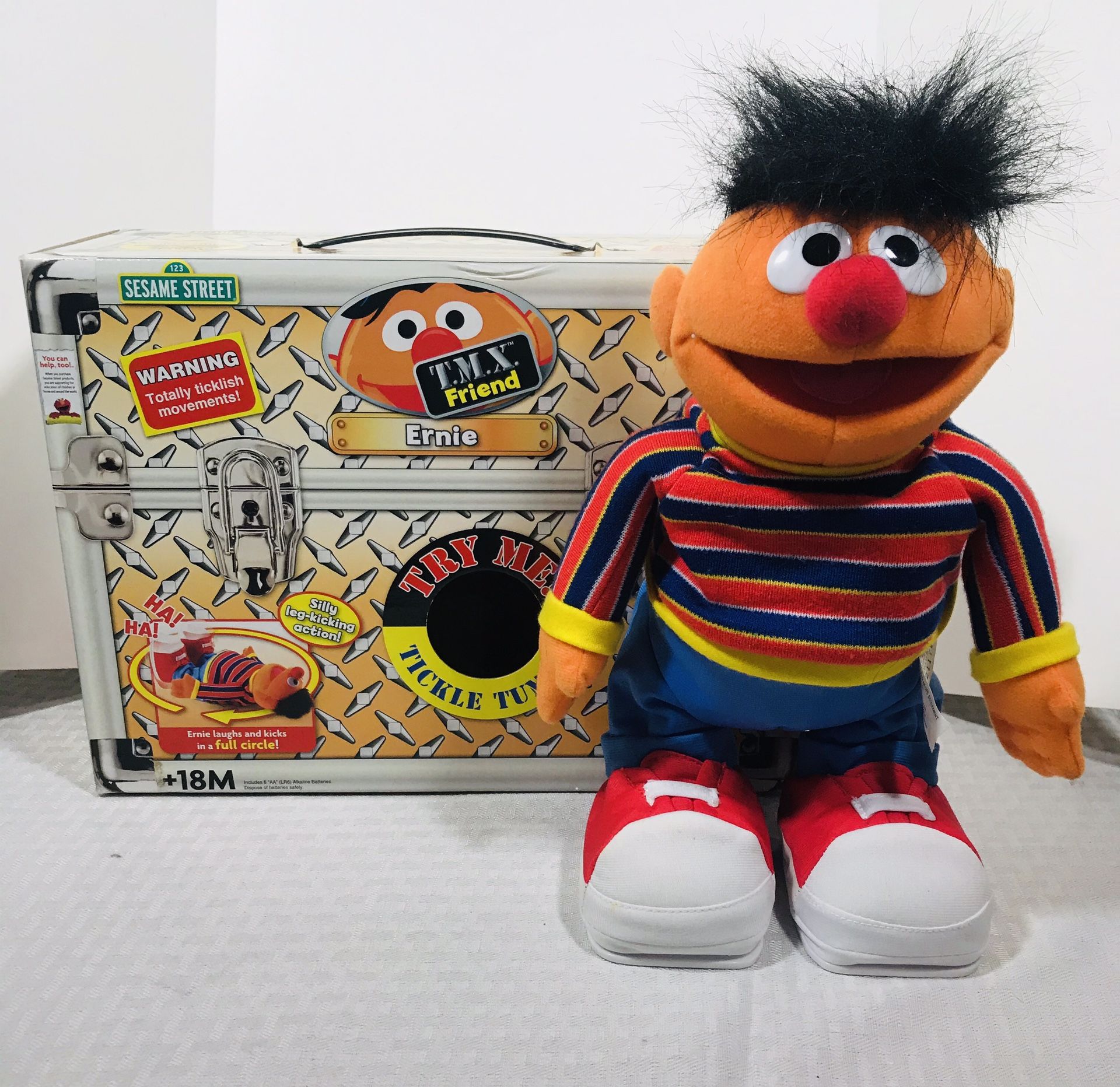 2007 Fisher Price TMX Friend Tickle Tummy ERNIE Sesame Street