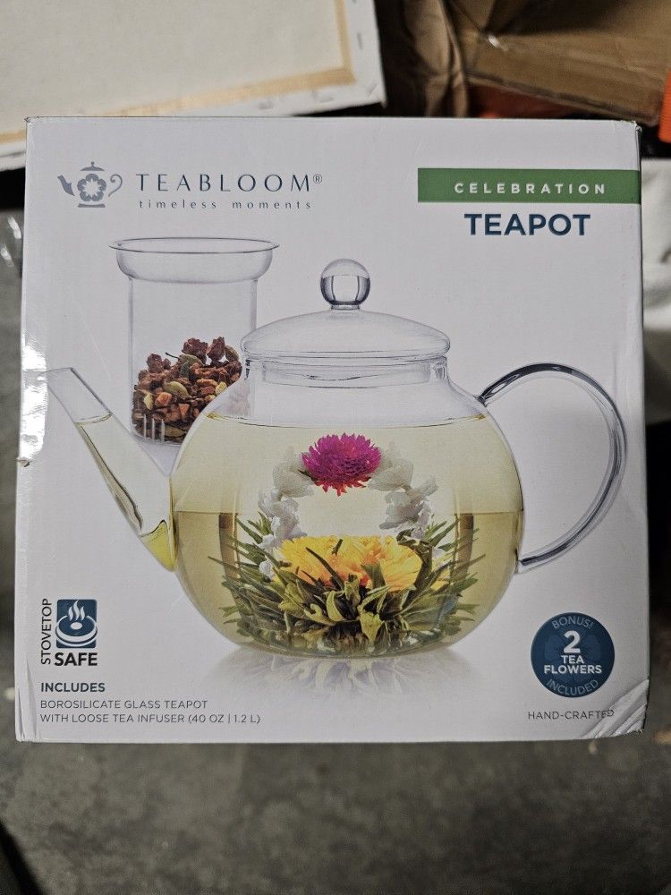 Teabloom Stovetop & Microwave Safe Glass Teapot (40 oz) with Removable Loose Tea Glass Infuser