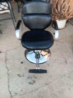BARBER/STYLING CHAIR