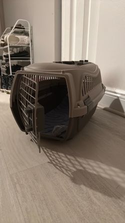 Small pet carrier