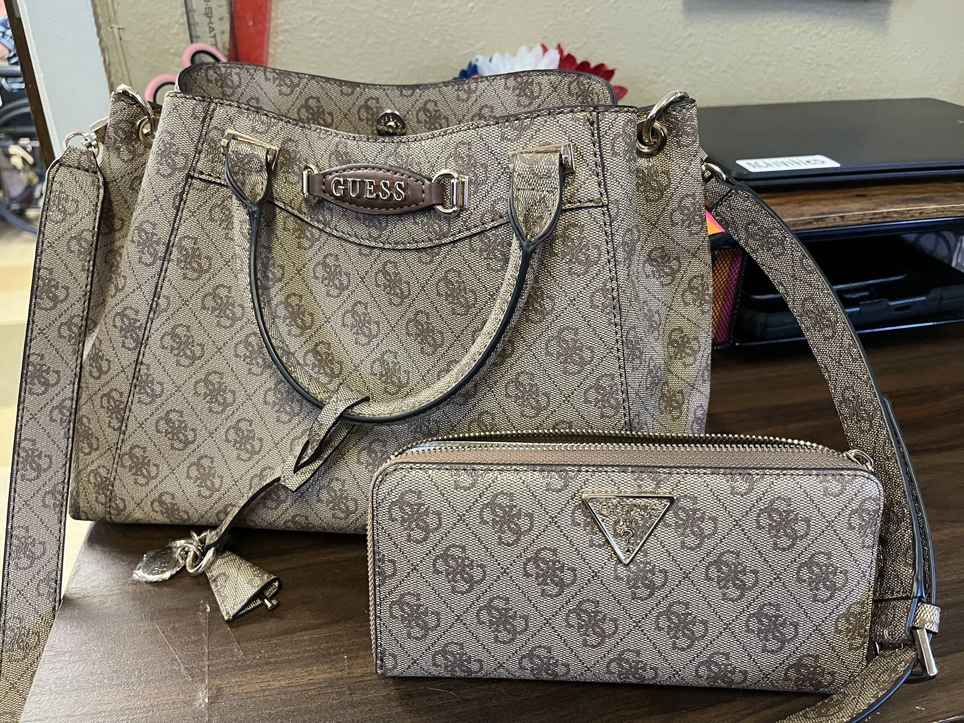 Guess HandBag And Wallet