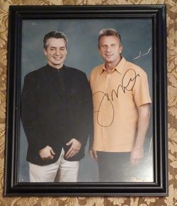 Joe Montana signed & framed photo (8" X12")
