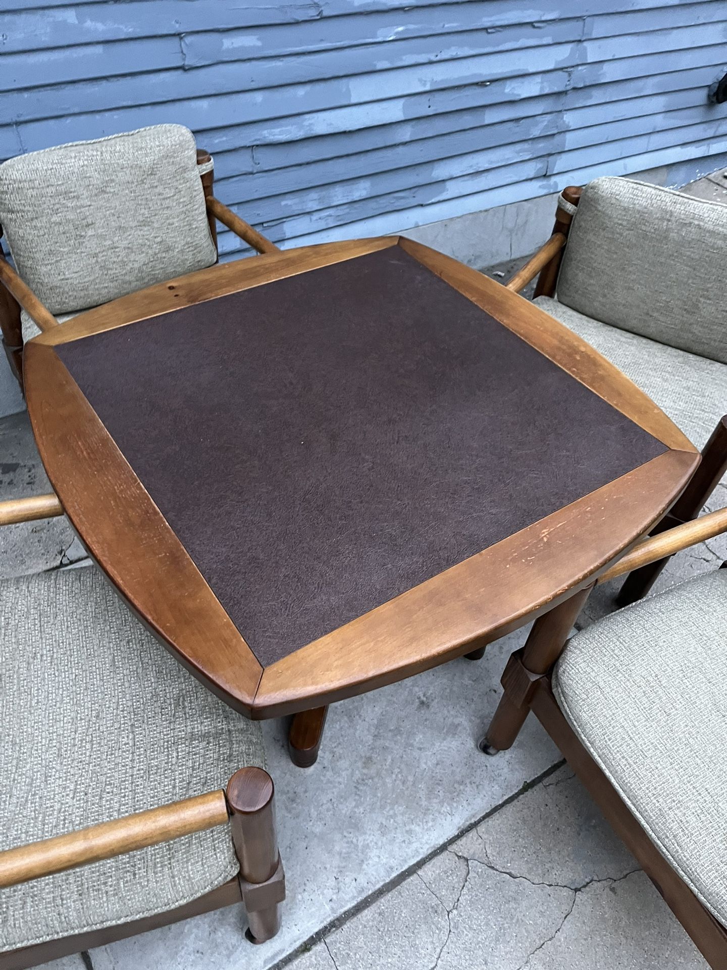 FREE DELIVERY 🚚 Vintage - 1970i’s MCM - Danish Modern Breakfast Table / Party Table / Dining Set