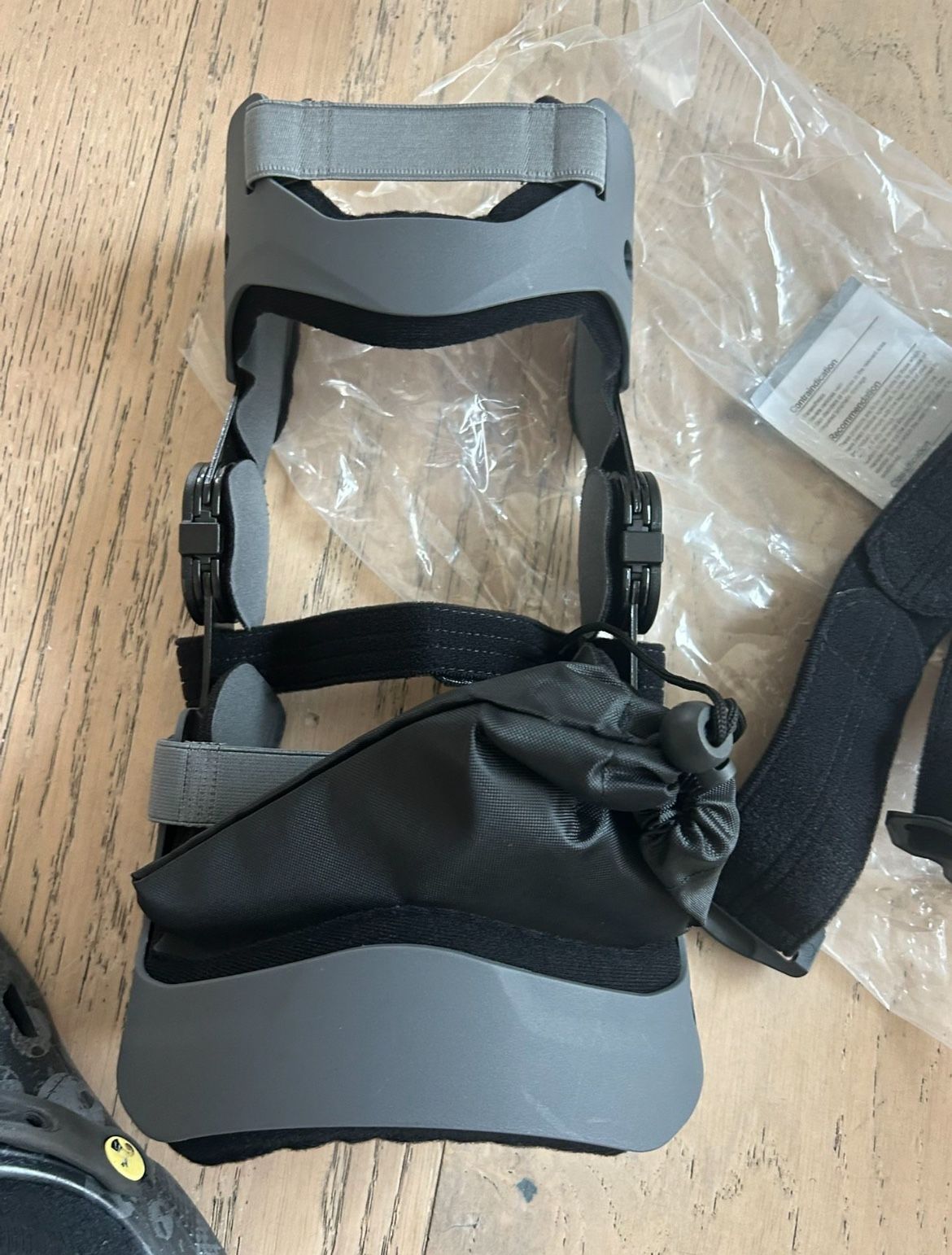 Brand New Knee Brace Size Medium