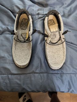 Size 13 Men’s Hey dude Shoes 