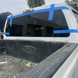 Auto Glass;Vidrios